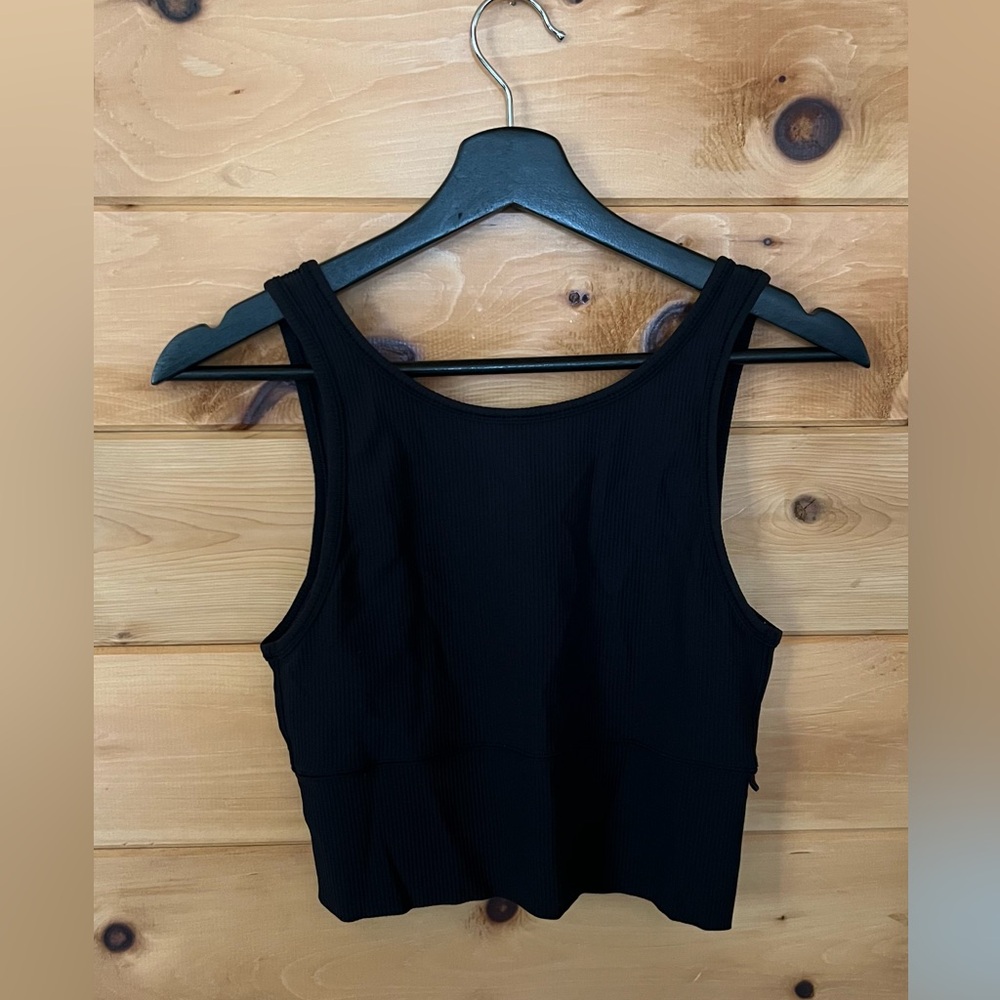 Lululemon Power Pivot - Black sz 6